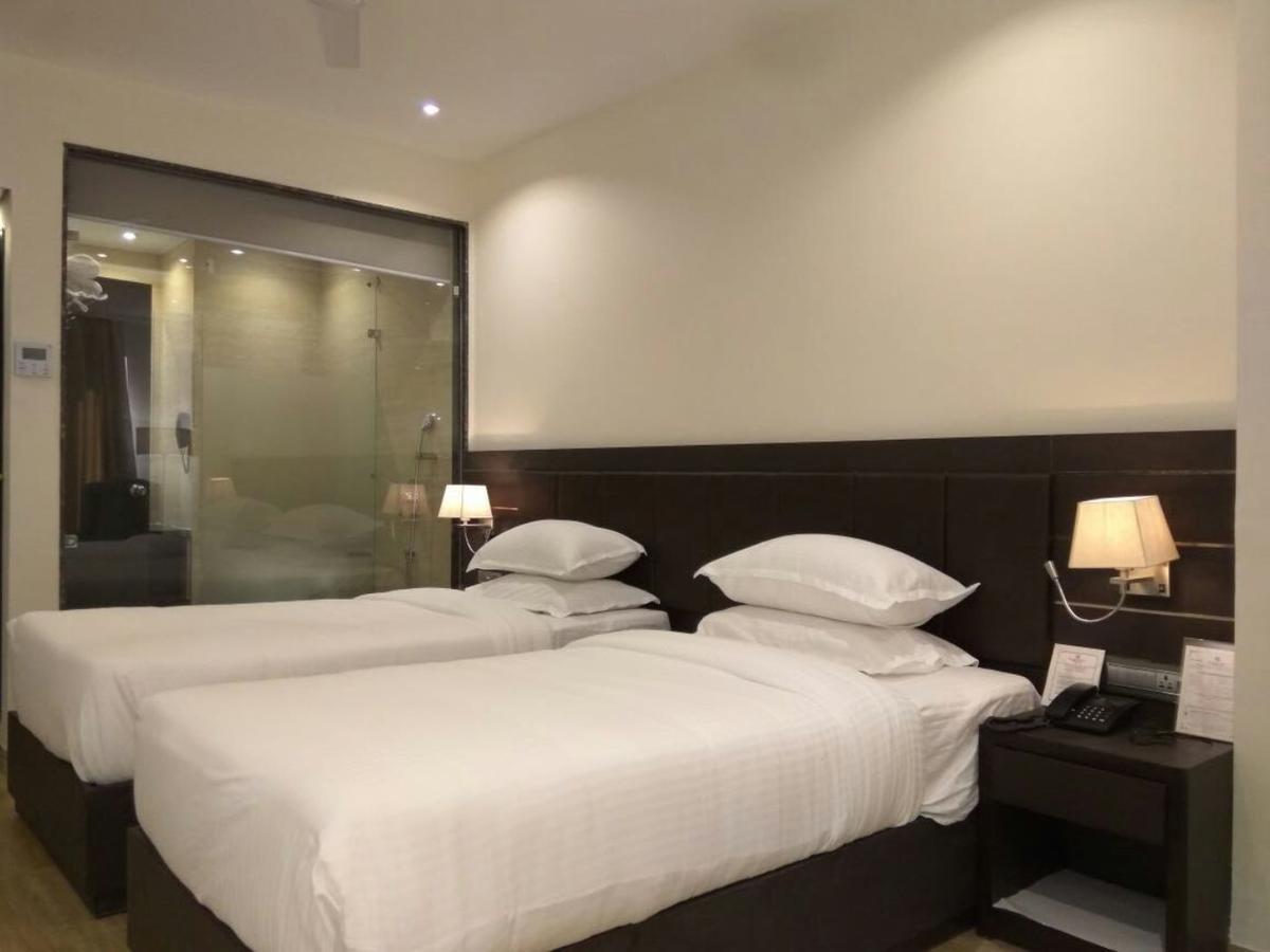 Hotel Surendra Vilas Bhopal Exterior photo